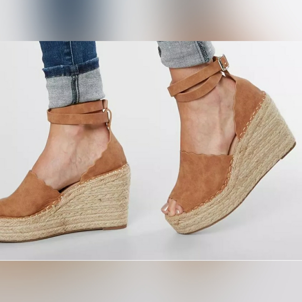 CCOCCI Jade Espadrille Wedge Sandals, Size 10, Tan NWOB